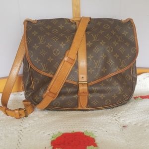 Authentic Louis Vuitton Saumur 35